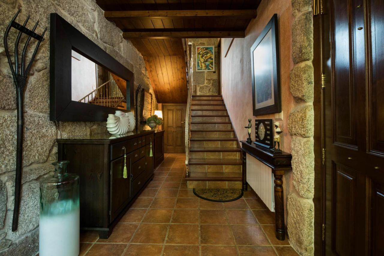 Casa Da Muineira Guest House กัมบาโดส ภายนอก รูปภาพ